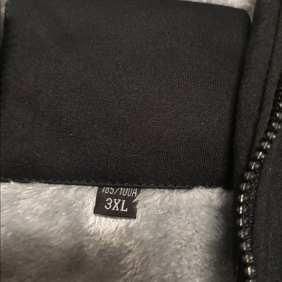 Lions faux fur lined zip up - Picture 3 of 6